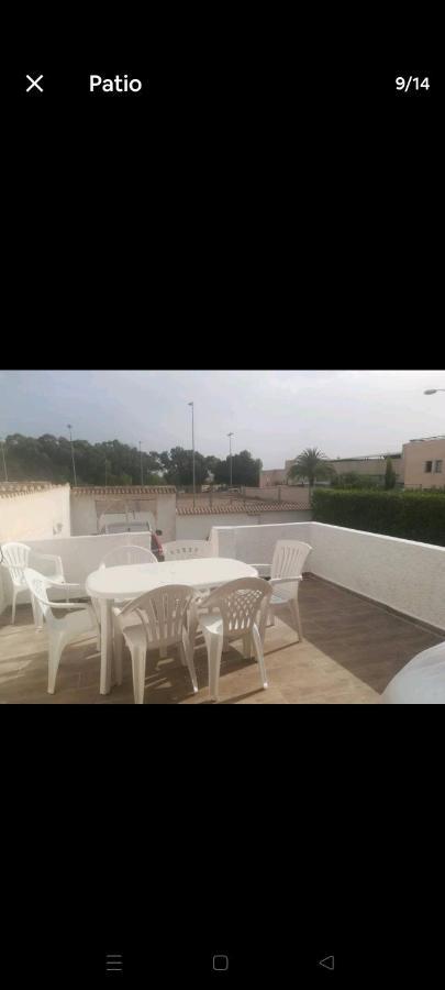 Acogedora Casa Con Piscina * Torrevieja