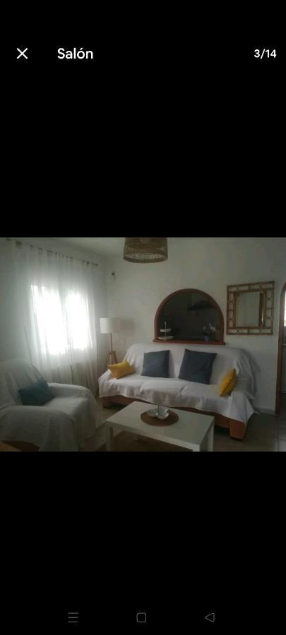 Hébergement de vacances Acogedora Casa Con Piscina *